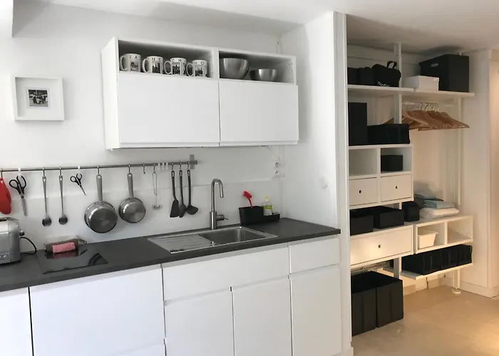 Avec Jardin Sud Proche Bord De Σαιντ-Μαξίμ